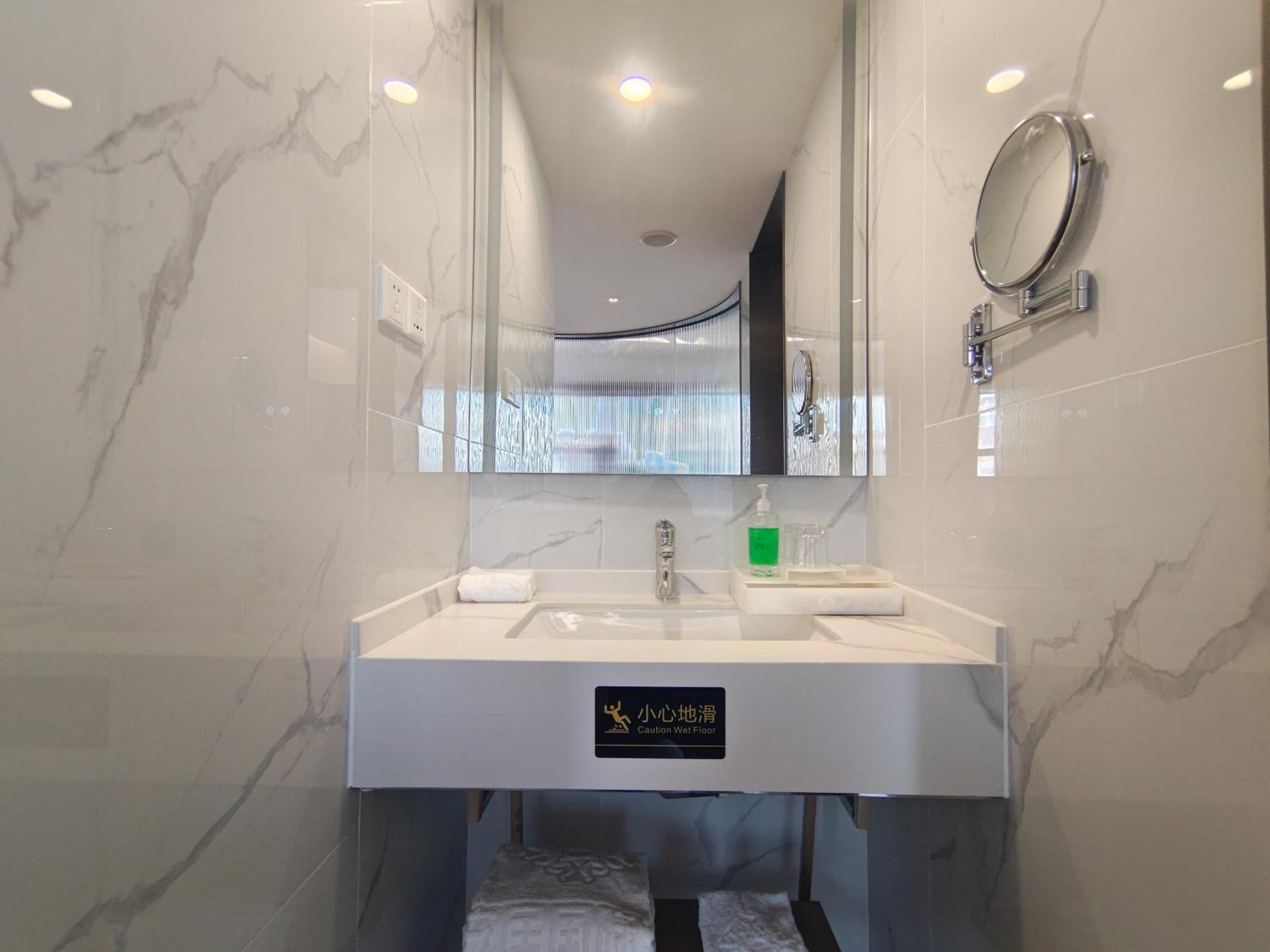 Romanjoy International Hotel Shenzhen Bagian luar foto