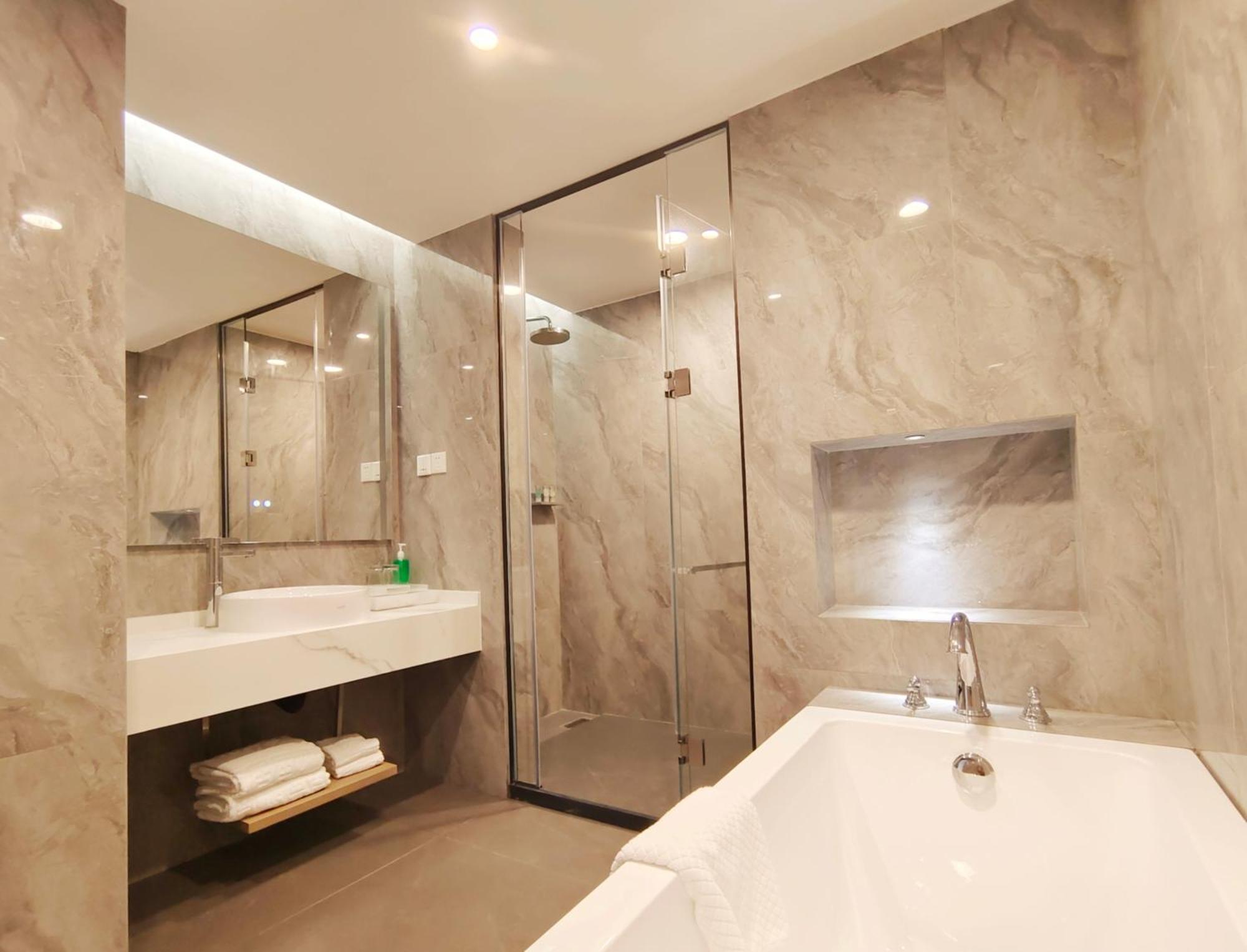 Romanjoy International Hotel Shenzhen Bagian luar foto