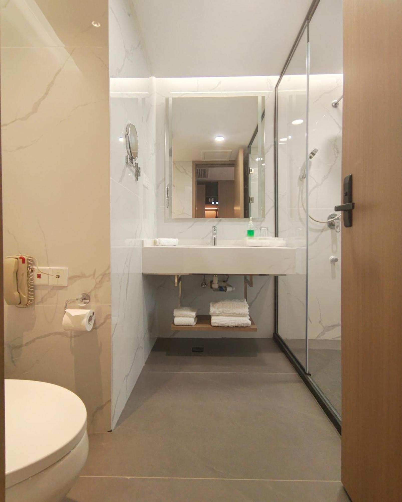 Romanjoy International Hotel Shenzhen Bagian luar foto