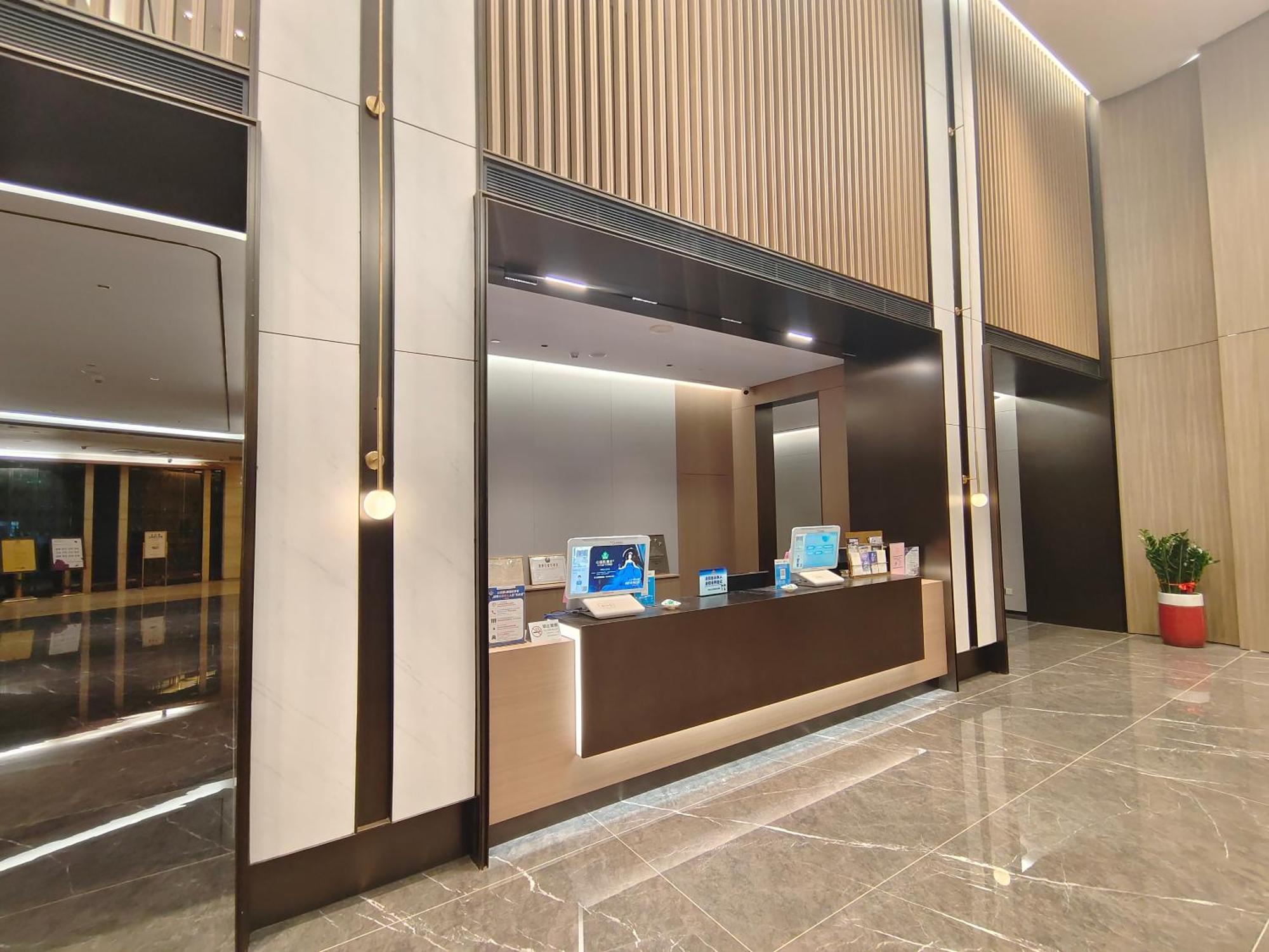 Romanjoy International Hotel Shenzhen Bagian luar foto